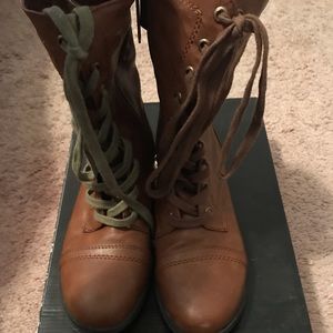 Breckelles Combat Boots!